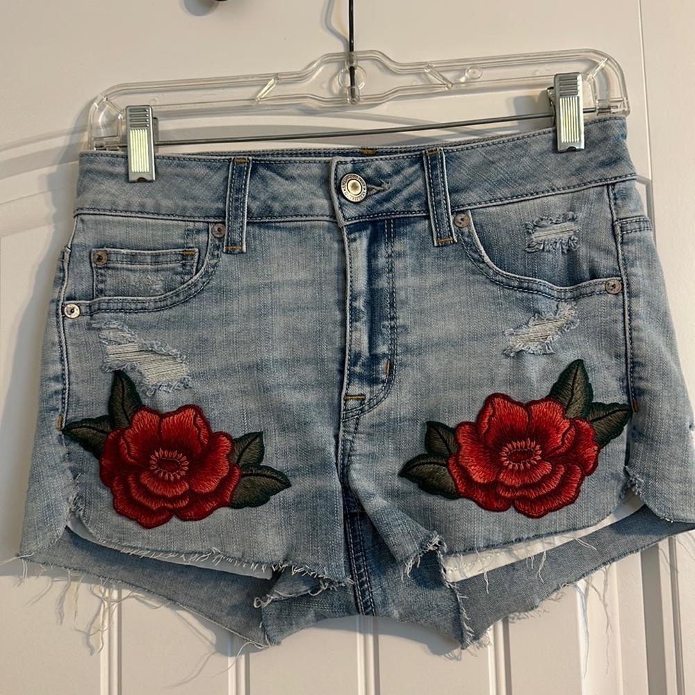 Women’s American Eagle Hi-rise Shortie Jean Shorts